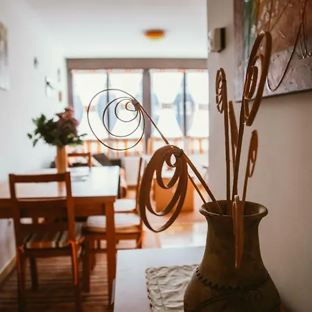 Sirenas, En Vut-1375-as Льянес